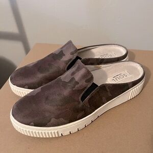 Soul Naturalizer Truly Mule Sneakers Women's Shoes In Camo